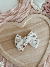 Load image into Gallery viewer, "Darling" Pointelle Hair Bow
