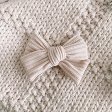 Load image into Gallery viewer, &quot;Eggnog&quot; Bow
