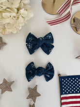 Load image into Gallery viewer, "Ditzy Denim" Hair Bow
