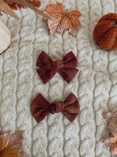 Load image into Gallery viewer, Auburn Hair Bow
