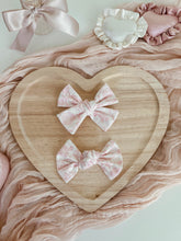 Load image into Gallery viewer, "Marjorie" Hair Bow
