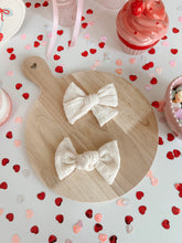 Load image into Gallery viewer, &quot;Madeline&quot; Hair Bow
